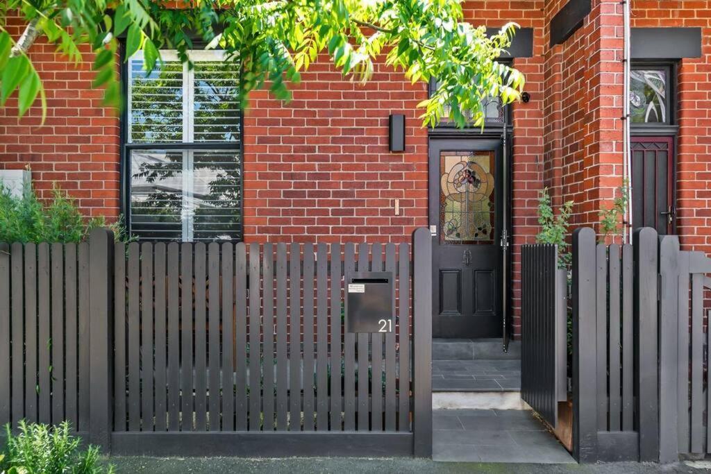 A1 Architectural Sth Melb Home Sleeps 4 Martin เมลเบิร์น ภายนอก รูปภาพ